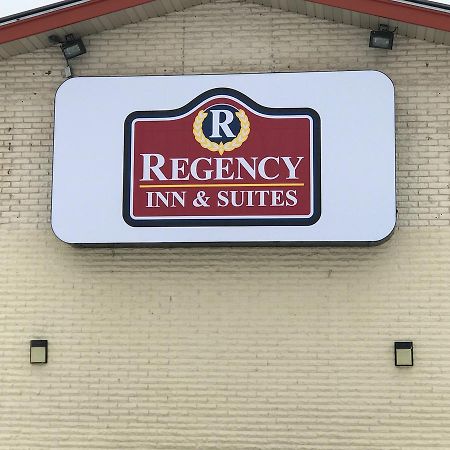 Regency Inn And Suites Eau Claire Exterior foto