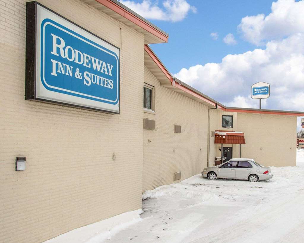 Regency Inn And Suites Eau Claire Exterior foto